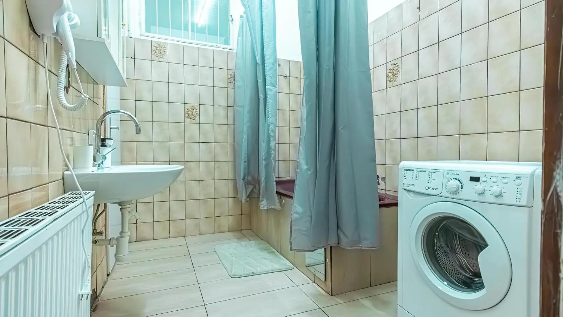 Central Belvedere 3Br Shared Apartment - 12 Min From City Center ウィーン