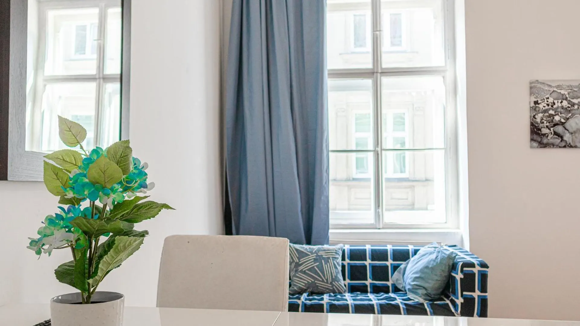 Central Belvedere 3Br Shared Apartment - 12 Min From City Center Viyana