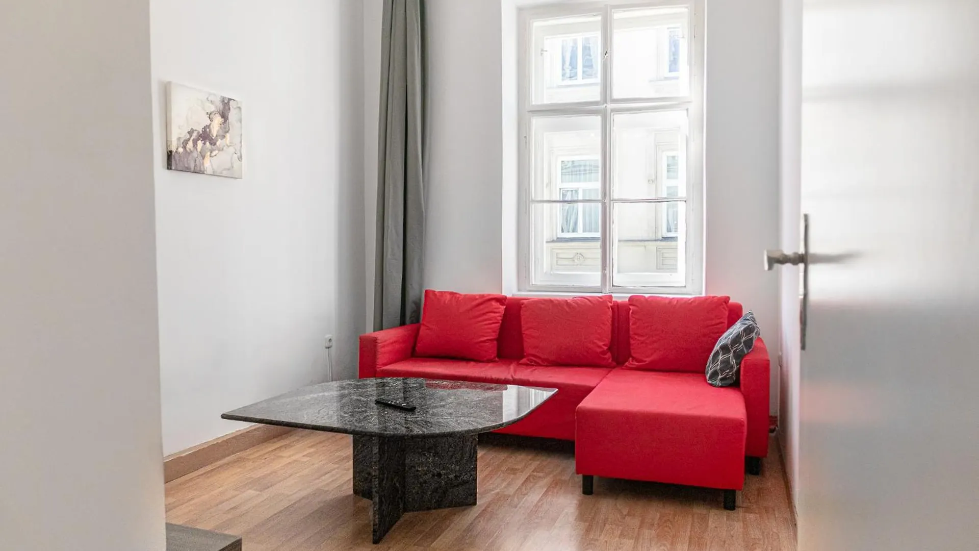 Central Belvedere 3Br Shared Apartment - 12 Min From City Center Viyana Avusturya